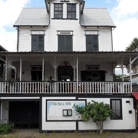 Guesthouse Un Pied-A-Terre Paramaribo Eksteriør billede