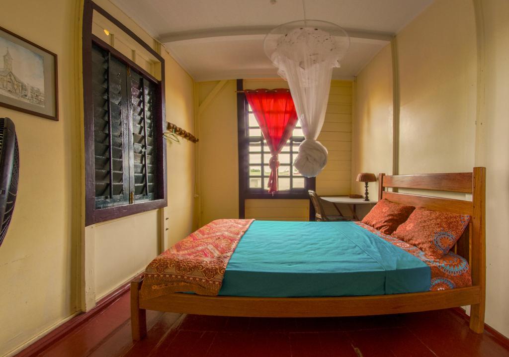 Guesthouse Un Pied-A-Terre Paramaribo Eksteriør billede