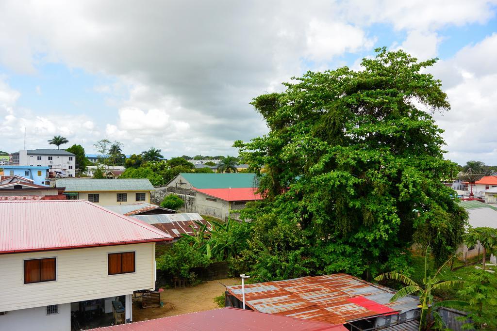 Guesthouse Un Pied-A-Terre Paramaribo Eksteriør billede