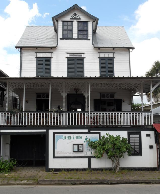 Guesthouse Un Pied-A-Terre Paramaribo Eksteriør billede